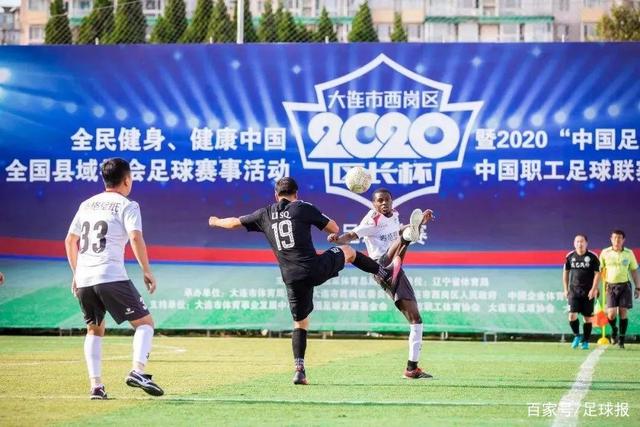 向鹏与李天阳在亚锦赛男单首轮成功晋级
